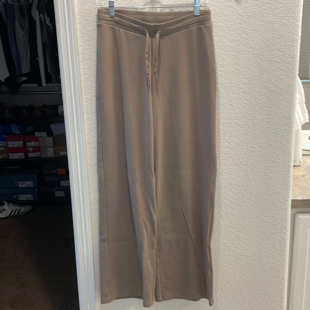 Aritzia Nomad Taupe Wide Leg Pants - Picture 2 of 9